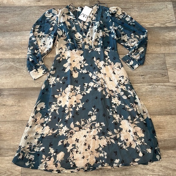 ZARA Floral Print Dress - Picture 2 of 16